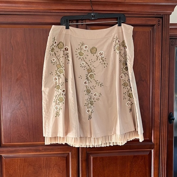 Talbots new embellished skirt - Picture 1 of 5